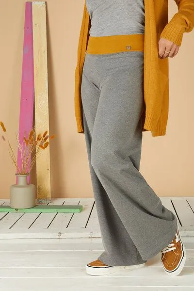 La Gitana La Gitana Lässige Hose „Enja“ aus Bio French Terry, Passform: bequem in weitem Marlene Stil, Grau (melange bund gelb), – Produktbild 1 von 4
