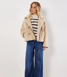 Apricot Apricot Kurzjacke Kurzjacke mit Blanket Stitch Umrandung – Produktbild 1 von 1