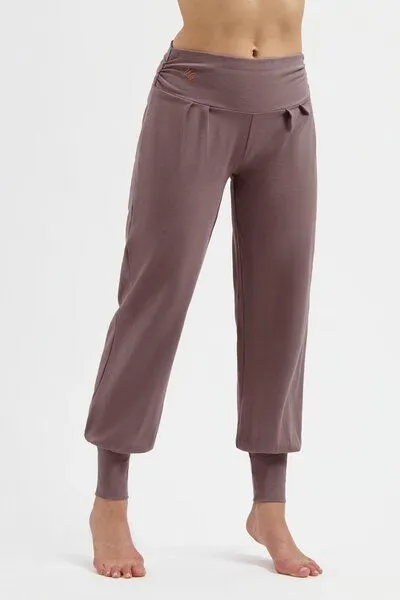 Urban Goddess Urban Goddess Yoga Hose Dakini, Fireclay (braun), – Produktbild 1 von 4