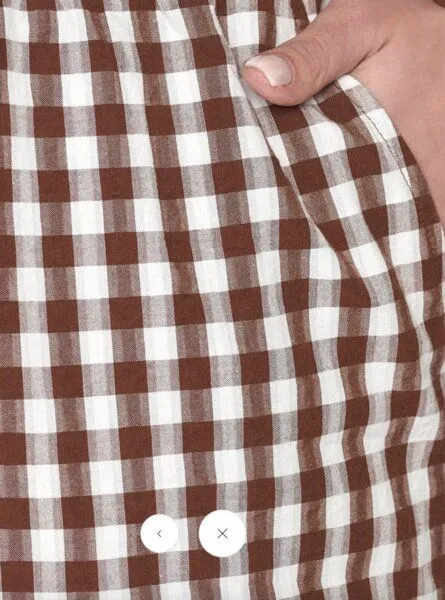 KnowledgeCotton Apparel KnowledgeCotton Apparel Barrel High-Rise Seersucker Pants Chloe - aus Bio-Baumwolle, Braun (brown check), – Produktbild 4 von 4