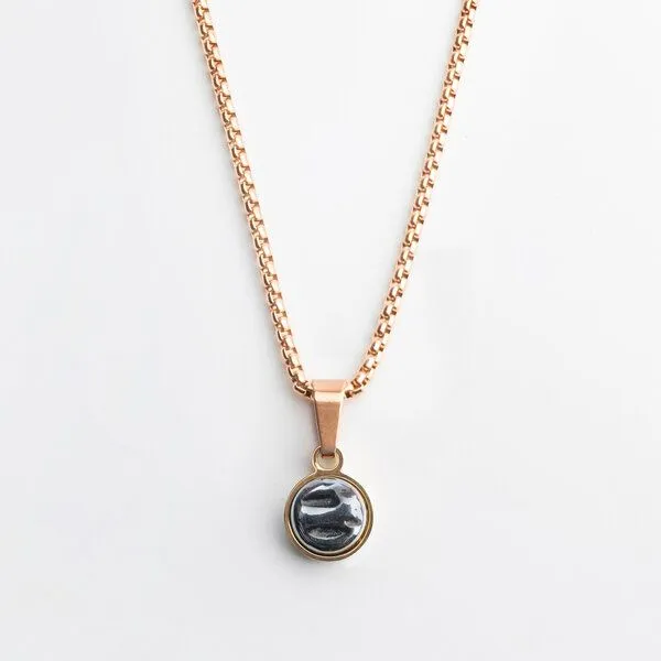 ALEXASCHA ALEXASCHA Kurze Kette mit Anhänger | Mix & Match | Roségold, Hämatitgrau, – Produktbild 1 von 4