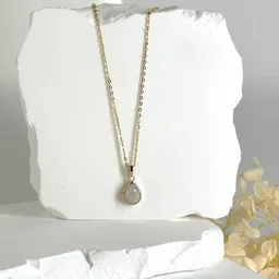 MOANINA MOANINA Kette Nola Mondstein 8k Echtgold – Produktbild 1 von 1