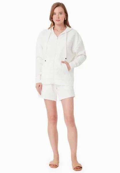 ORGANICATION ORGANICATION Sweatshorts aus TENCEL Modal und Bio-Baumwolle, Off white, – Produktbild 1 von 4