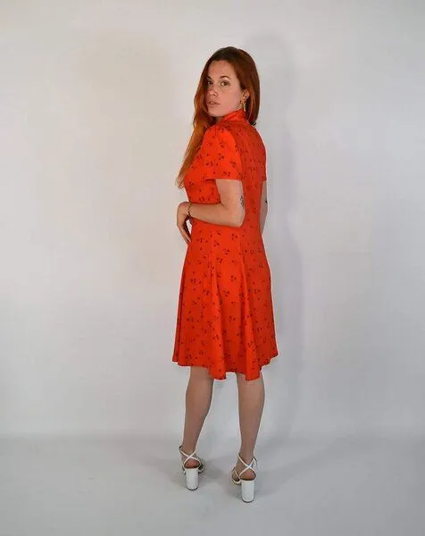 Aatise Aatise Hemdblusenkleid kurz, durchgeknöpft Zirno, 100% EcoVero , kurzarm, Rot, – Produktbild 3 von 3
