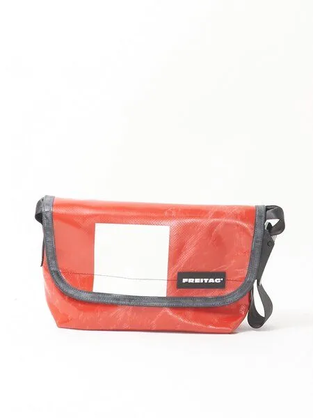 Freitag Freitag F41 Hawaii Five-O - red white (000004199848) – Produktbild 1 von 3