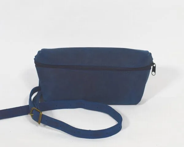 monday market monday market Bauchtasche Luca aus Pull-Up-Leder, Blau, – Produktbild 2 von 2