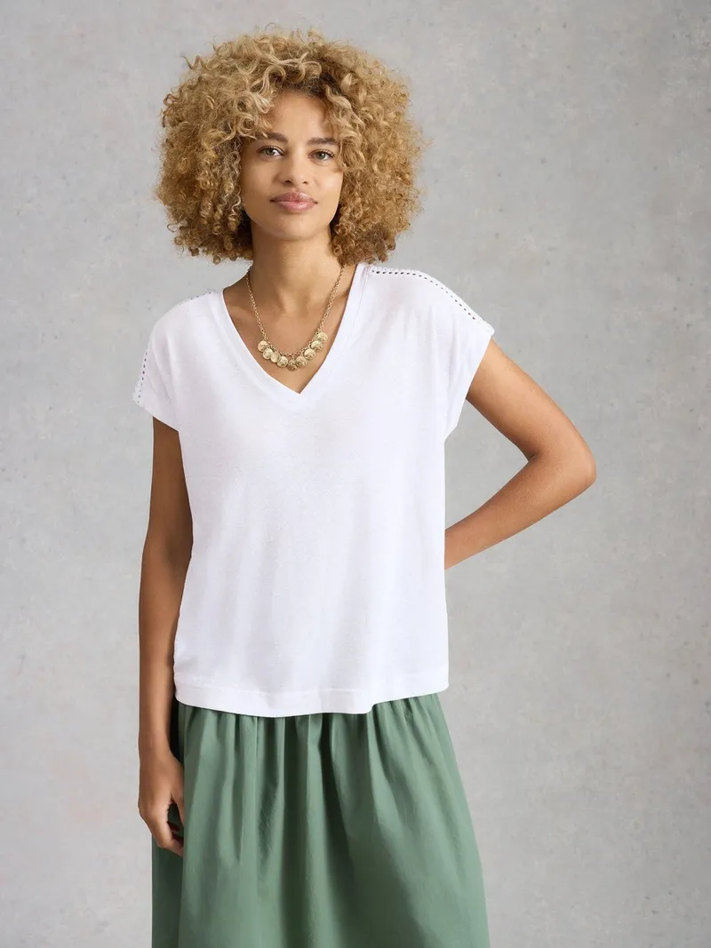 White Stuff T-Shirt Ella mit Lochspitze - 34, Reines weiß, – Produktbild 3 von 4