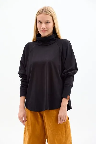 KOKOworld Rollkragenpulli Antigua – Weicher unt loser – Figurfreundlicher – Exklusiver KOKOworld-Print – Fair produziert in Polen, Black (schwarz), – Produktbild 2 von 4