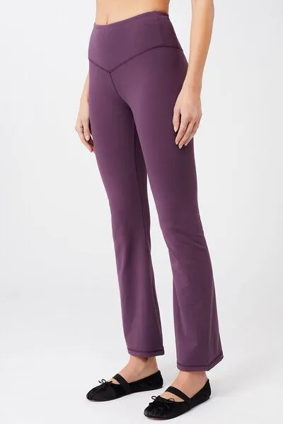 mandala Mandala Flared Sports Pants, Lila (purple passion), – Produktbild 2 von 4