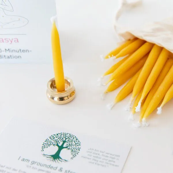 Divasya Divasya Geschenkset | 20-Minuten-Kerzen für Meditation & Achtsamkeit | I am grounded & strong – Produktbild 2 von 4