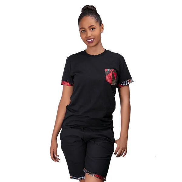 Africulture Africulture T-Shirt mit Brusttasche in Kitenge Design – Produktbild 1 von 1
