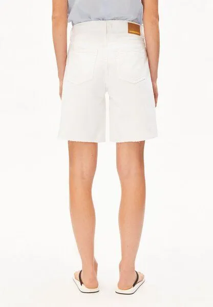 ARMEDANGELS ARMEDANGELS THALINAA Damen Jeans-Shorts aus 100% recycelter Baumwolle, White, – Produktbild 2 von 4
