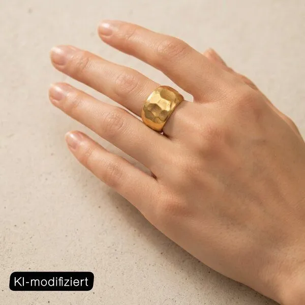 ELEKTROPULLI ELEKTROPULLI Größenverstellbarer Hammered Ring, Gold, – Produktbild 3 von 3