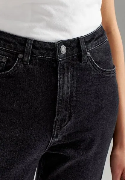 THOKKTHOKK ThokkThokk Damen Mom Cropped Jeans aus Biobaumwoll-Mix, Black (schwarz), – Produktbild 4 von 6