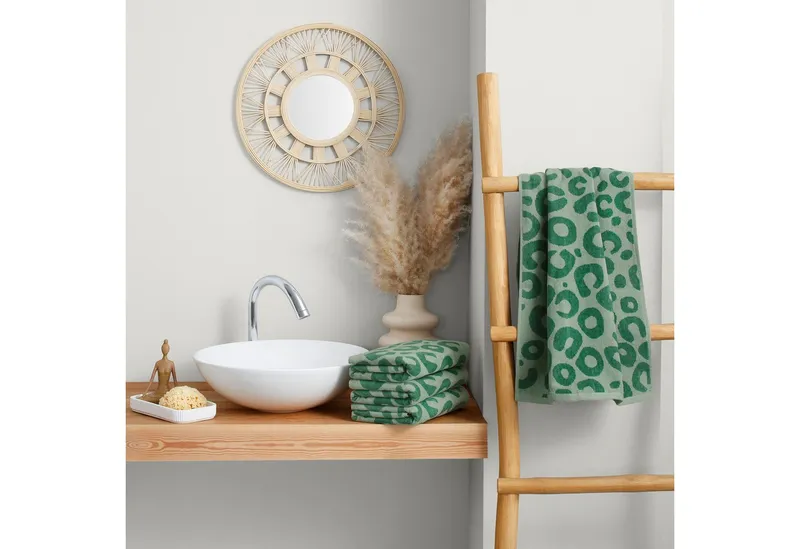 OTTO home Handtuch Set Anna Leopardenmuster, 4-tlg Handtuch-Set, 50x100cm, 100% Baumwolle, Frottiervelours (Set, 4-St), Handtücher, weich, saugstark, Grün, – Produktbild 2 von 5