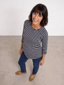 Vertbaudet Umstandsshirt mit verdeckten Stillöffnungen und Streifenmuster – Produktbild 1 von 1