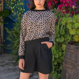 WiDDA Widda Damen vegan Kurze Bermudas Indi Schwarz – Produktbild 1 von 1