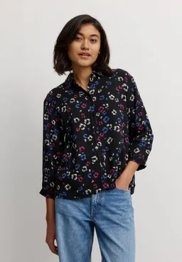 recolution Damen Bluse aus LENZING ECOVERO Viskose - CYPRESS BLOSSOM - recolution – Produktbild 1 von 1