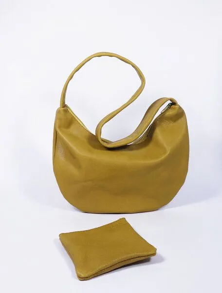monday market monday market Handtasche Tilda aus pflanzlich gegerbtem Büffel-Leder, Senf, – Produktbild 4 von 4