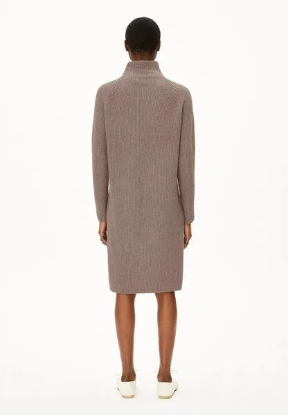 ARMEDANGELS ARMEDANGELS Millaana Damen Strickkleid Relaxed Fit aus Bio-Woll Mix, Cinnamon dust melange, – Produktbild 2 von 3