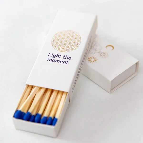 Divasya Divasya Streichhölzer: Be the Light | Light the Moment, Blau - light the moment, – Produktbild 4 von 4