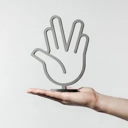 Fyngers Fyngers Dekorationsobjekt gefräst aus Valchromat - Modell Vulcan Salute – Produktbild 1 von 1