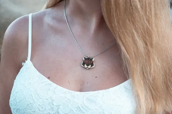 BeWooden BeWooden Halskette Tiger | Kette mit Anhänger aus Holz, Tiger, – Produktbild 3 von 3