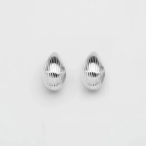 fejn jewelry fejn jewelry Ohrstecker 'riffle drop', Silber, – Produktbild 1 von 3