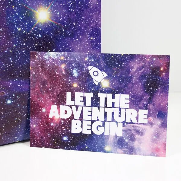 Bow & Hummingbird Bow & Hummingbird Postkarte Adventure – Produktbild 1 von 1