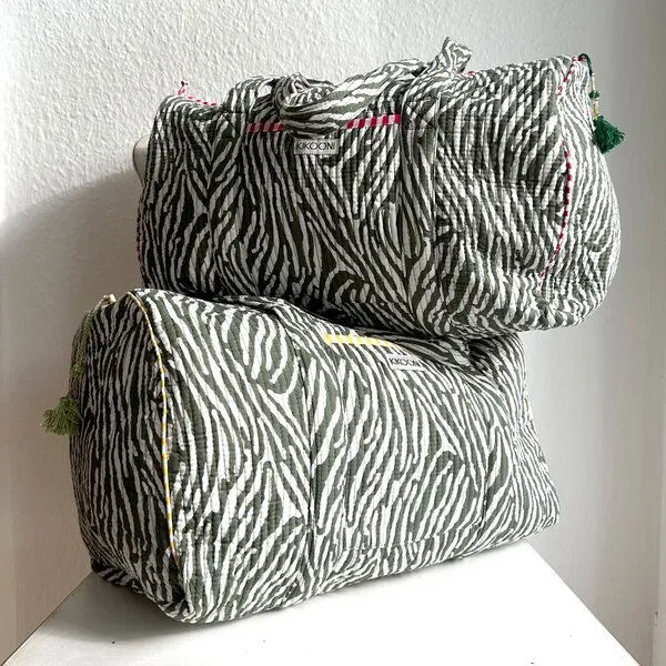 KIKOONI KIKOONI handgefertigte große Baumwolltasche "K. Shopper", Desert zebra gelb, – Produktbild 3 von 4