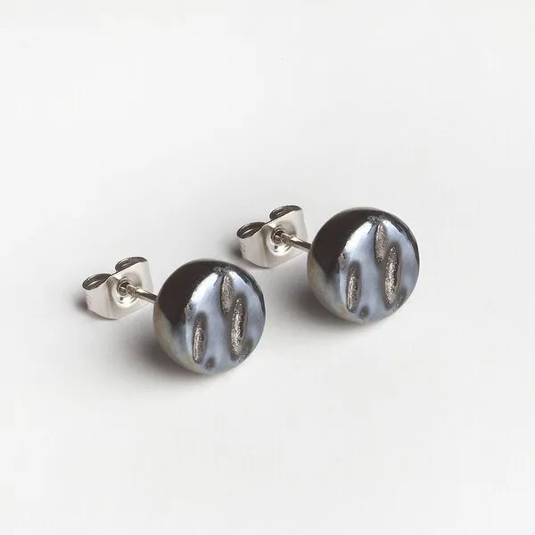 ALEXASCHA ALEXASCHA Kleine Glas Ohrstecker Rund, Hämatitgrau, – Produktbild 1 von 3