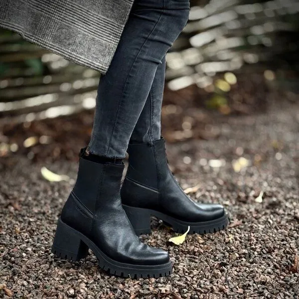 Ten Points Ten Points Leder-Absatzboots, Ylva mit Gummi, Schwarz, – Produktbild 2 von 4