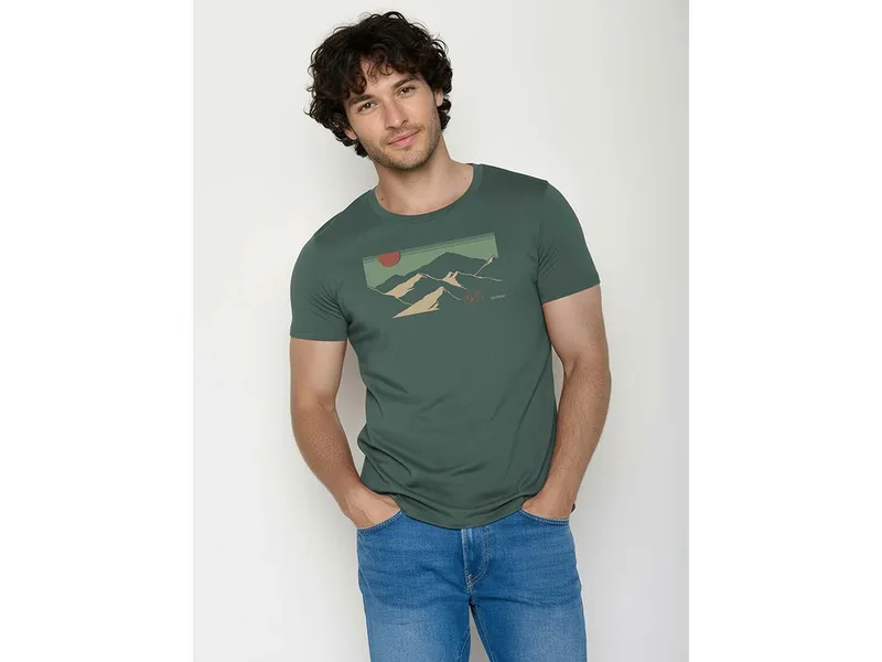 GreenBomb GREENBOMB Mountain Tour Guide - Sportliches T-Shirt aus Bio-Baumwolle / hochwertiger Print / GOTS / Fair & Vegan, Grün (night grove), – Produktbild 1 von 5
