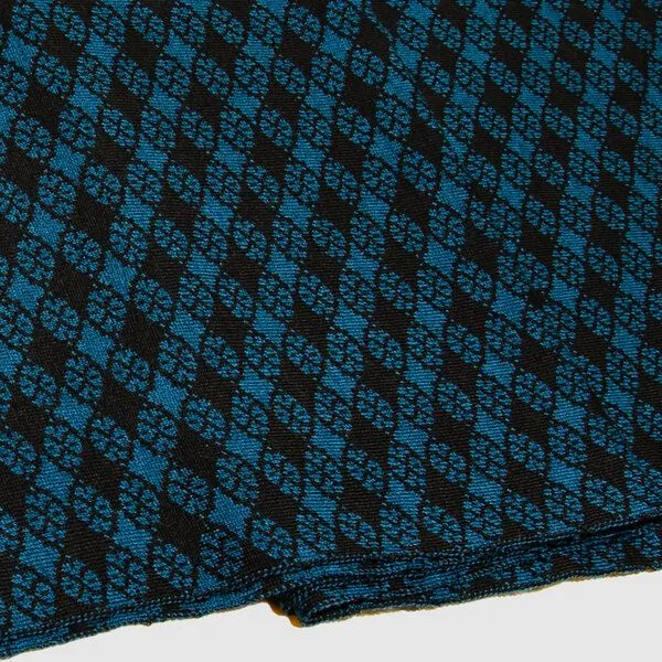 LANARTO slow fashion LANARTO slow fashion Schal Muster 'Blütenkaro' zweifarbig gestrickt aus mulesingfreier Merinowolle, Schwarz, – Produktbild 3 von 3