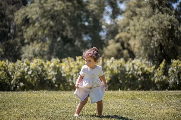 PETER JO PETER JO Kleid Iris aus Leinen, Creme, – Produktbild 4 von 4