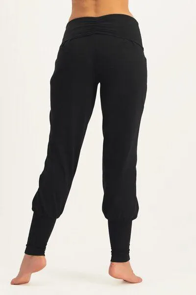 Urban Goddess Urban Goddess Weite Yoga Hose Devi, Onyx black (schwarz), – Produktbild 1 von 4
