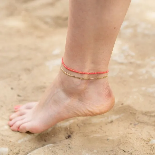 juni juni Perlen Fußkettchen "Vermillion" rot / orange – Produktbild 4 von 5