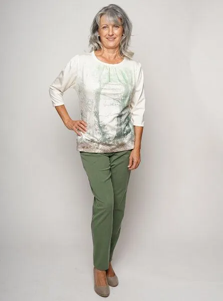 Peaces.bio - handbedruckte Biomode Peaces.bio - handbedruckte Biomode Edles Tencelshirt mit Kunstdruck Eichentraum, Offwhite, – Produktbild 4 von 4