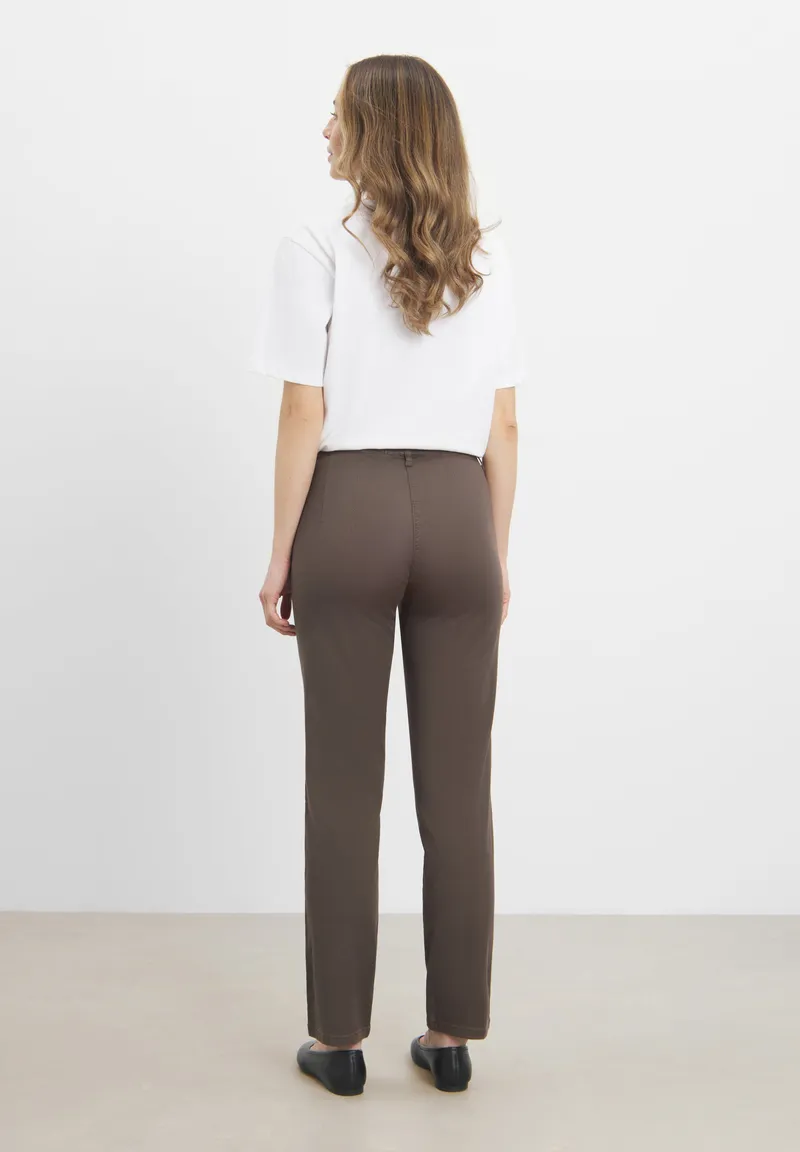 LAURIE LAURIE Damen vegan Hose Taylor Regular Kurz Länge Braun, Dunkelbraun, – Produktbild 1 von 2