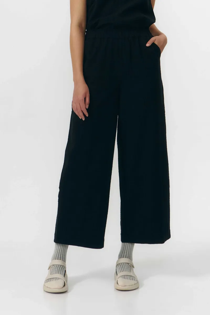 SUITE13LAB SUITE13LAB Damen vegan Hose Santa Schwarz, Schwarz, – Produktbild 2 von 2