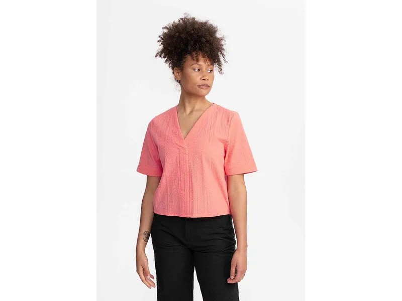 MELA MELA Bio-Damen-Bluse "NALA" mit angedeuteter Knopfleiste, raspberry, Gr. M – Produktbild 1 von 1