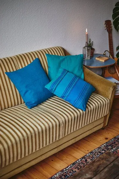 HängemattenGlück HängemattenGlück Sofakissen / Kopfkissen aus reiner Bio Baumwolle (Bezug und Füllung) 60x60cm Blautöne, Azur gestreift (blau, mehrfarbig), – Produktbild 2 von 4
