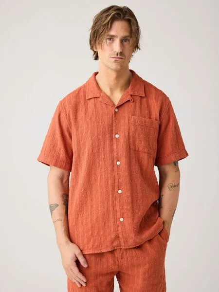 KnowledgeCotton Apparel KnowledgeCotton Apparel Kurzarm-Hemd Structure, Burnt brick, – Produktbild 3 von 3