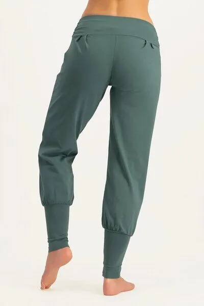 Urban Goddess Urban Goddess Yoga Hose Dakini, Forest (grün), – Produktbild 3 von 4