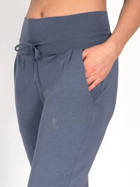 Magadi Magadi Yogahose SUSAN aus Naturmaterial, mit Taschen, Grau (blue grey), – Produktbild 3 von 4
