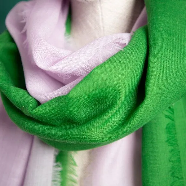 nahtur-design nahtur-design 2 Wolltücher "hauchfein", Rosa-grün (grün), – Produktbild 3 von 4