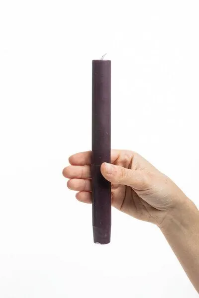Tranquillo Handgearbeitete Stabkerzen GLUMI wine red 4er-Set, 20 cm - rot – Produktbild 3 von 4