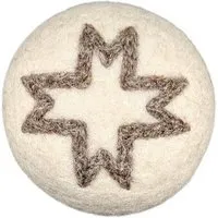 Wooliie Wooliie Handgefertigter Ball aus 100 % naturbelassener Schurwolle – Gunelve – Produktbild 1 von 1