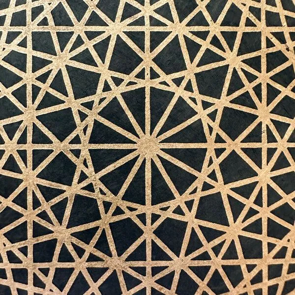 Veskor Cassiopeia Veskor Cassiopeia DODEKAGON Heilige Geometrie Linoldruck | 22 × 22 cm | Gold auf Schwarz – Produktbild 3 von 4
