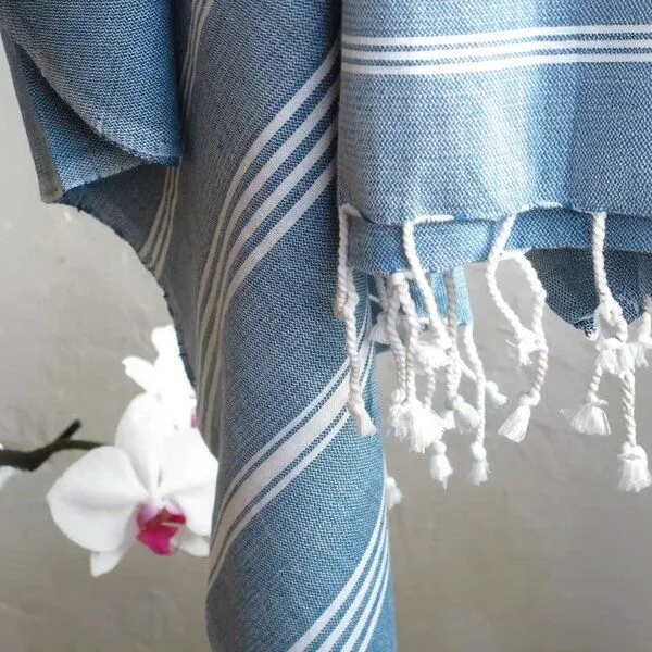 Karawan authentic Karawan authentic Fouta HAMMAM (Peshtamal) aus Bio-Baumwolle, 100 x 200cm, Ozean (blau), – Produktbild 2 von 4